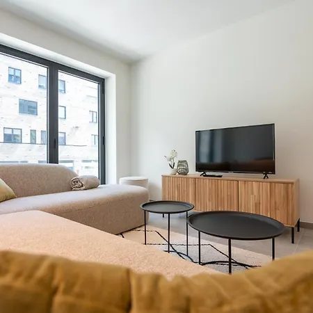 Apartment Brand New In The Centre Near The